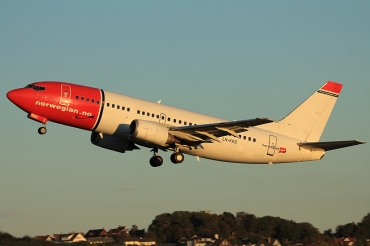 LN-KKD (29339) 1999 Boeing 737-33V
