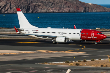 LN-ENM (42071) 2016 Boeing 737-8JP(WL)