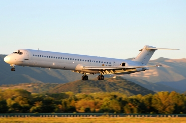 EC-JUG (49847) 1989 McDonnell Douglas MD-83