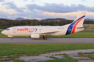 EC-KLR (23766) 1987 Boeing 737-3Q8(SF)