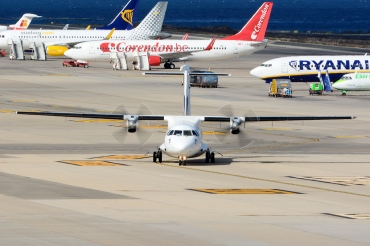 EC-IYH ( 330 ) 1992 ATR-72-202(F)