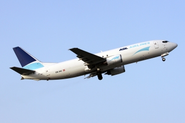 OE-IAC (29202) 1998 Boeing 737-4M0(SF)