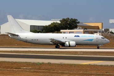 OE-IAZ (25111) 1994 Boeing 737-4Q8 SF