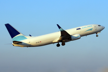 OE-IXB (33546) 2003 Boeing 737-8AS(BCF)(WL)