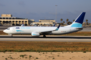 OE-IXM (1843) 2006 Boeing 737-8EH(BCF)(WL)