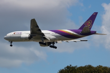 HS-TJC (27728) 1996 Boeing 777-2D7