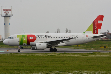 CS-TTV (1718) 2002 Airbus A319-112