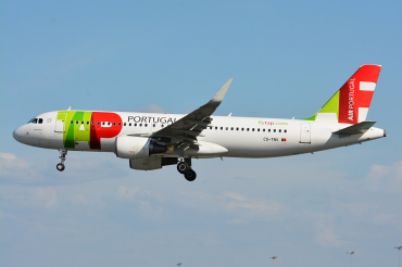 CS-TNV (4145) 2009 Airbus A320-214(WL)