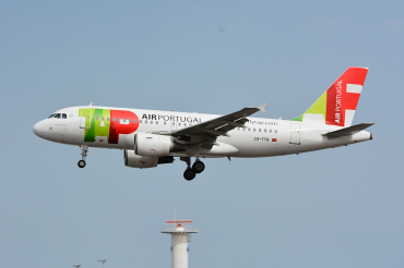 CS-TTR (1756) 2002 Airbus A319-112