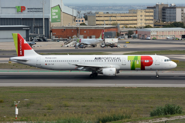CS-TJE (1307) 2000 Airbus A321-211
