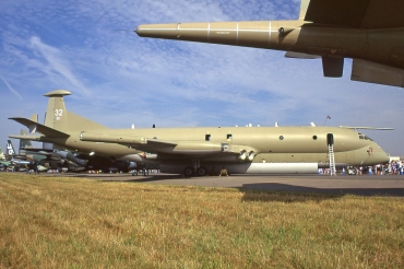 XV232 / 32, (cn 8007), Hawker Siddeley Nimrod MR2 (801)