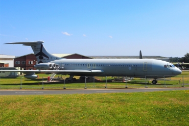 XR808 (828) 1966 Vickers VC10 C1