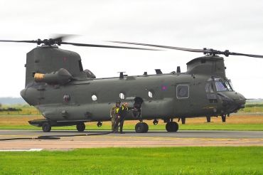ZA680 (MA011/B828/M7024) Boeing Vertol Chinook HC.2