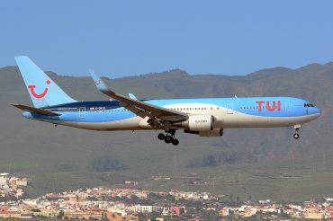 G-OBYG (29137) 1998 Boeing 767-304(ER)(WL)