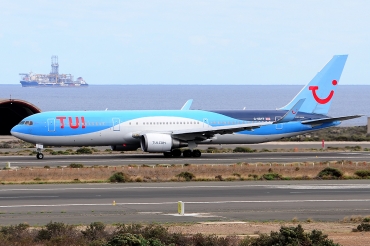 G-OBYF (28208) 1998 Boeing 767-304 ER WL