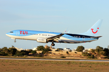 G-TUKT · Boeing 737-8JPW · MLA / LMML