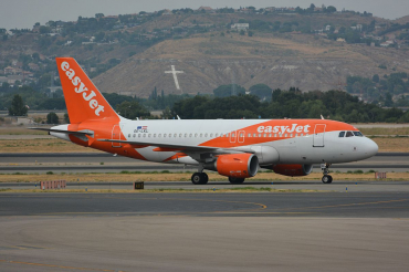 OE-LKL (4048) 2009 Airbus A319-111