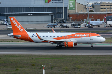 OE-ICL (5318) 2012 Airbus A320-214(WL)