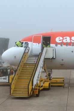 OE-IVQ (7228) 2016 Airbus A320-214(WL)