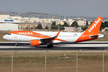 OE-IVW · Airbus A320-214(WL) · MLA / LMML