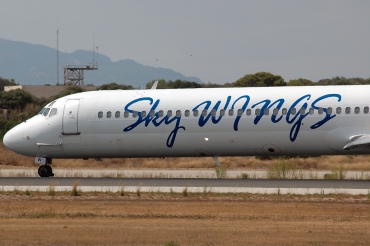 SX-BSW (cn 49949) McDonnell Douglas MD-83