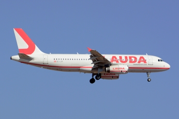 OE-LOP (1566) 2001 Airbus A320-232