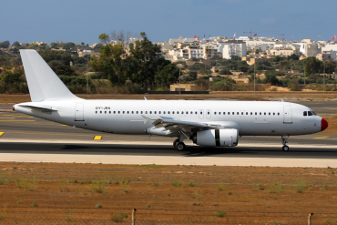 OY-JRK · Airbus A320-231 · MLA / LMML