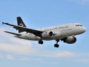 N700UW (885) 1998 Airbus A319-112