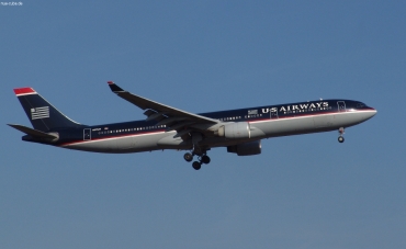 N275AY (370) 2000 Airbus A330-323