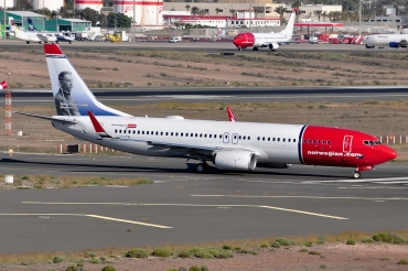LV-ITK (42087) 2017 Boeing 737-8JP WL