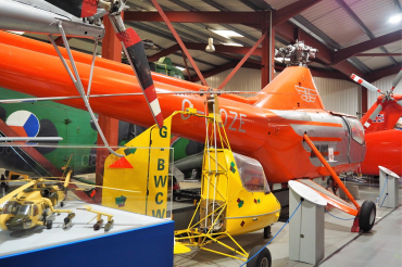 G-AOZE (WA/H/141) 1957 Westland S-51 Widgeon 2