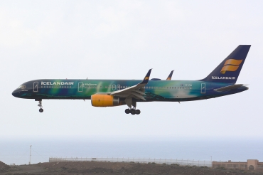 TF-FIU (26243) 1992 Boeing 757-208(WL)