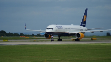 TF-ISJ (26249) 1999 Boeing 757-256(WL)