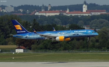 TF-FIR (26242) 1992 Boeing 757-256(WL)