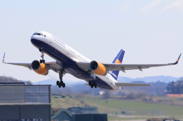 TF-FIA (29310) 2000 Boeing 757-256(WL)