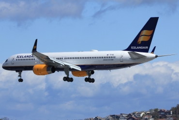 TF-ISL (25295) 1992 Boeing 757-223(WL)