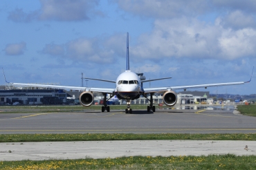 TF-ISL (25295) 1992 Boeing 757-223(WL)