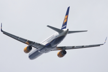 TF-FIO (29436) 1999 Boeing 757-208(WL)