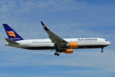 TF-ISO (29388) 2000 Boeing 767-319(ER)(WL)