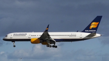 TF-FIJ (25085) 1991 Boeing 757-208(WL)