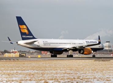 TF-FIO (29436) 1999 Boeing 757-208(WL)