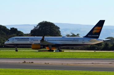 TF-FIT (26244) 1992 Boeing 757-256(WL)