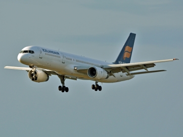 TF-FIW (24838) 1990 Boeing 757-27B