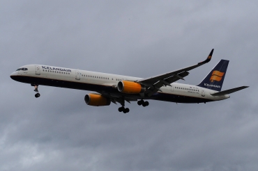 TF-FIX (29434) 2002 Boeing 757-308(WL)