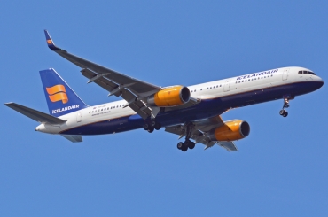 TF-ISF (24595) 1990 Boeing 757-223(WL)