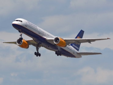 TF-ISJ (26249) 1999 Boeing 757-256