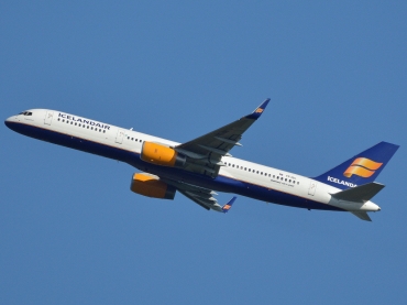 TF-ISL (25295) 1992 Boeing 757-223(WL)