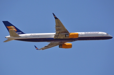 TF-ISL (25295) 1992 Boeing 757-223(WL)