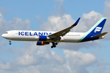 TF-ISN (30586) 2000 Boeing 767-319/ER (WL)