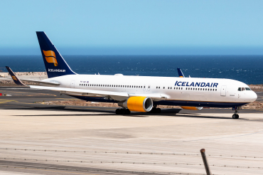TF-ISO (29388) 2000 Boeing 767-319(ER)(WL)